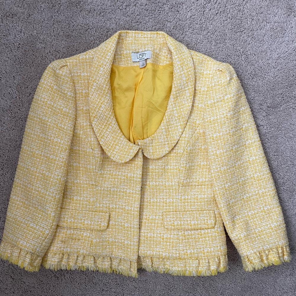Yellow cropped suit jacket